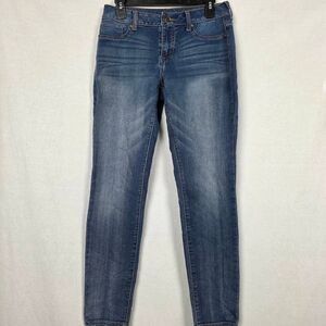 Maurices Mid Rise Skinny Jeans S-R Light Wash